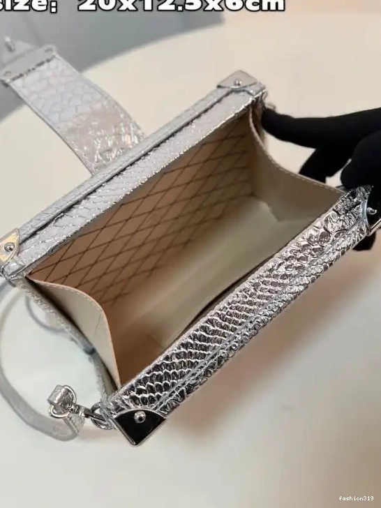 PETITE VUITTON LOUIS MALLE 0501